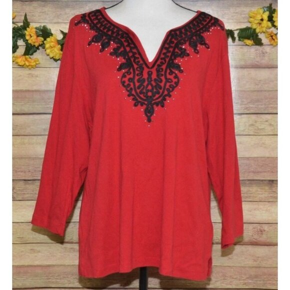 Rebecca Malone Red Knit Tunic Top Black Ribbon Trim Studded V-Neck Size 1X - Picture 1 of 9